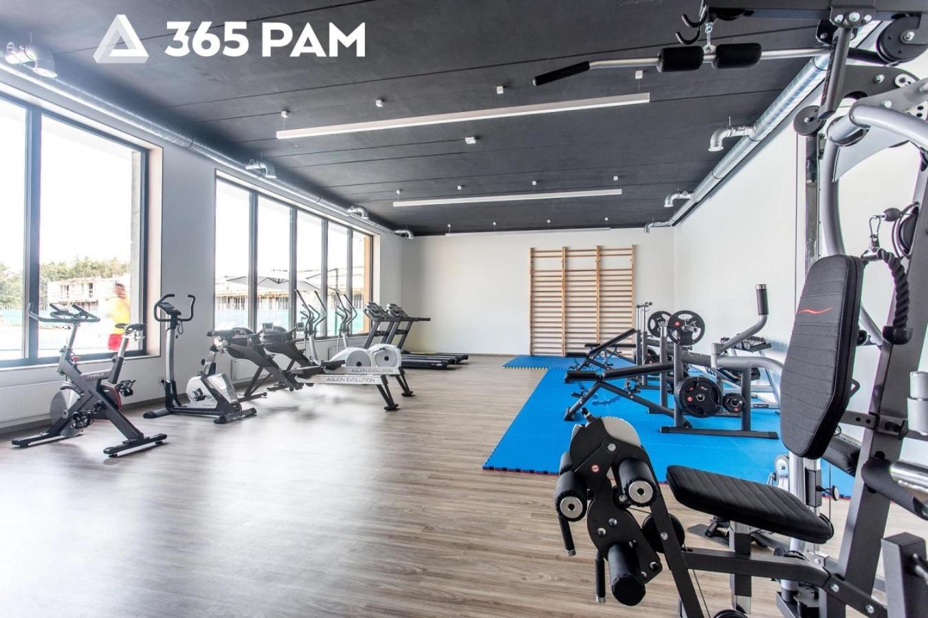 Feniks Kolobrzeg Podczele Basen, Silownia, Bawialnia - 365Pam Exterior foto