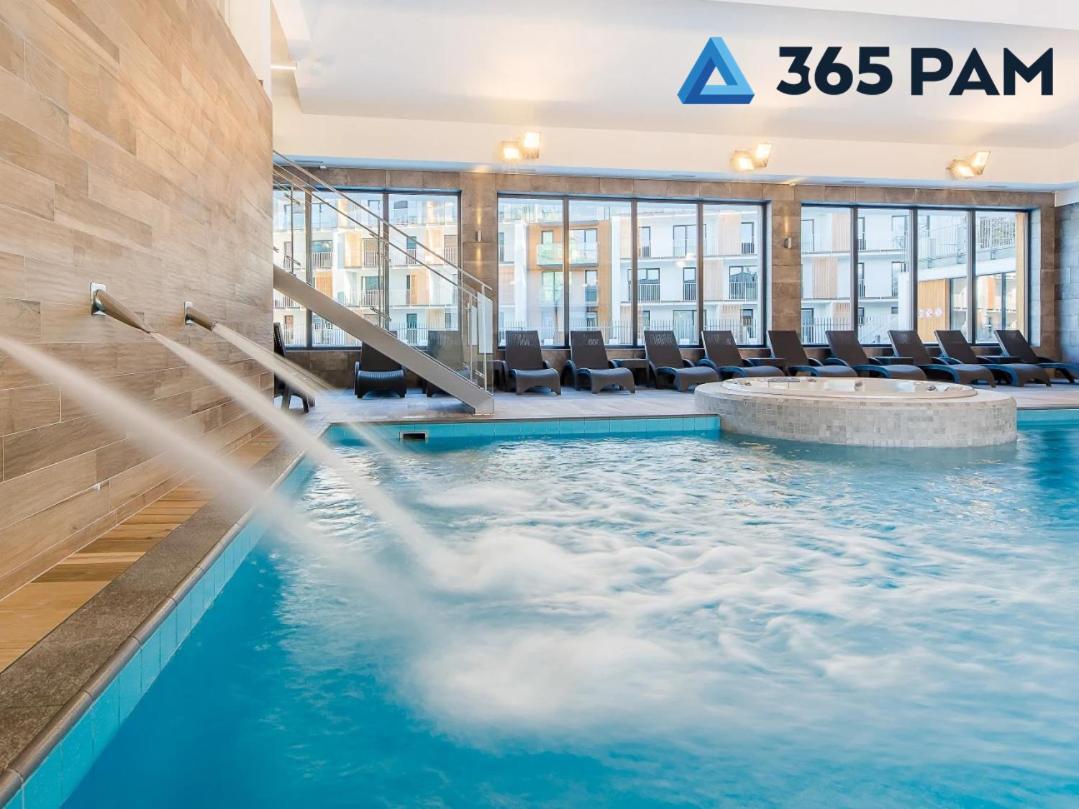 Feniks Kolobrzeg Podczele Basen, Silownia, Bawialnia - 365Pam Exterior foto